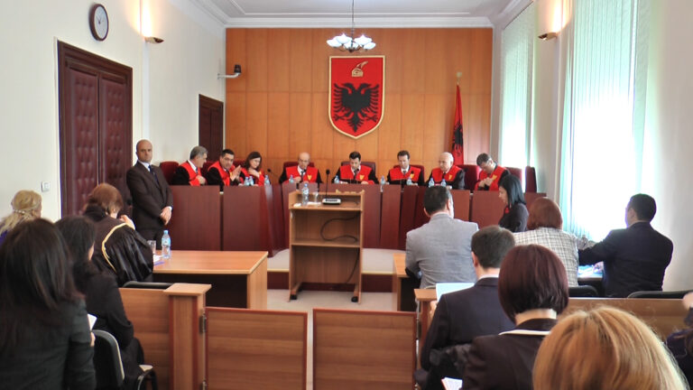 Integrimi në dorë të Gjykatës Kushtetuese