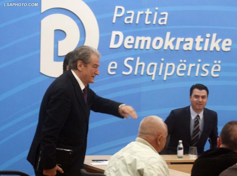 Opozitë! Ndrysho strategjinë dhe njërëzit. Ndryshe e humb 2017-ën !