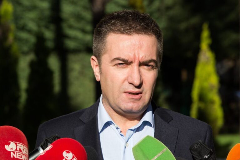 Luan Rama humb njeriun e shtrenjtë