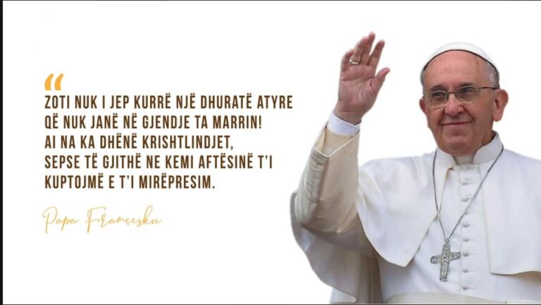 Rama me fjalët e Papës: Zoti nuk i jep kurrë një dhuratë atyre që nuk janë në gjendje të marrin