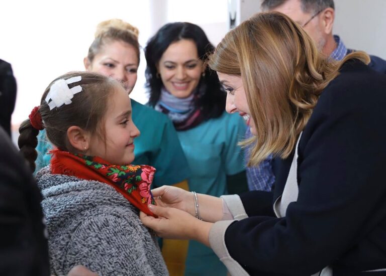 Shpëtoi nga tërmeti, Manastirliu: Kejda nën kujdesin e stafit mjekësor