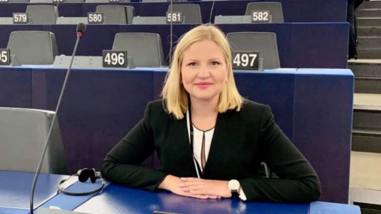 Arba Kokalari s’e harron origjinën: Shpresoj që Shqipëria do t’i bashkohet komunitetit europian