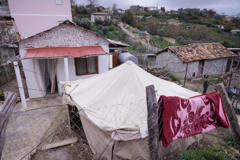 Basha në ditëlindjen e 29-të të PD: Jemi partia e shpresës, shqiptarët i kanë sytë nga ne