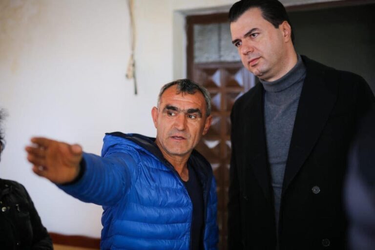 Basha pranë banorëve në Thumanë: Përtej propagandës shteti ka dështuar turpshëm