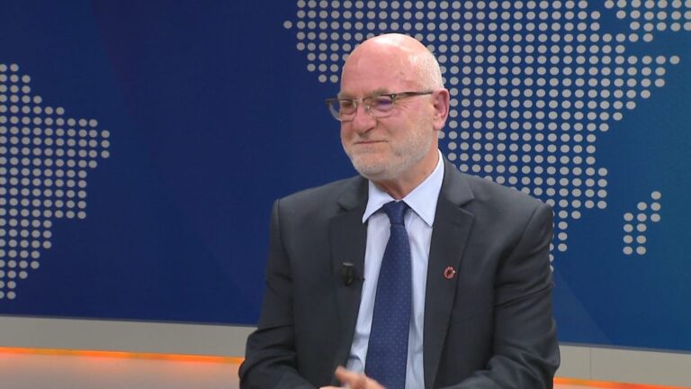 8 Dhjetori, Mal Berisha: Në sheshin “Skënderbej” dëgjova parullën e parë kundër sistemit