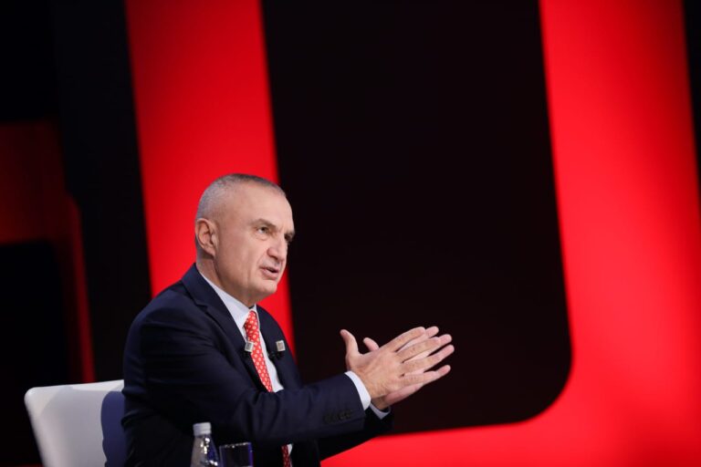 Meta: Tensioni politik në Shqipëri e Kosovë është i provokuar qëllimisht e i sponsorizuar nga një person i vetëm