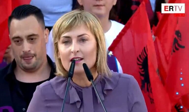 Ç’po luhet në bashkinë e Durrësit pas dorëheqjes së kryebashkiakes, Sako?