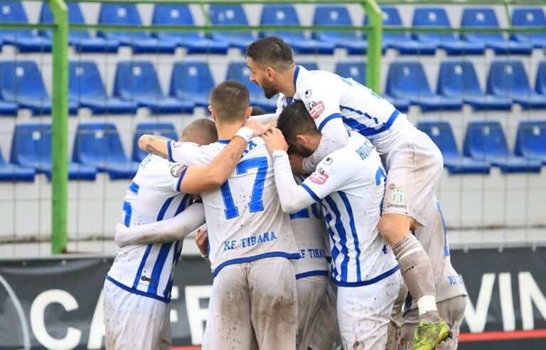 18-vjeçari Muçi i jep fitoren Tiranës në Laç, Bylis mund Luftëtarin (VIDEO)
