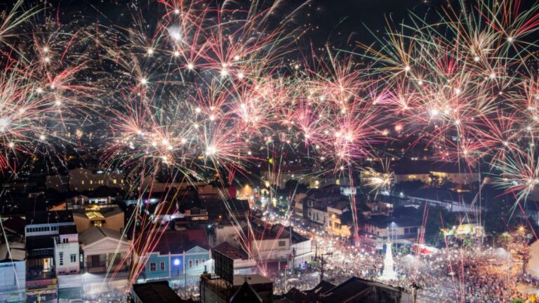Viti i Ri, vendet e para të botës që pritën 2020 (FOTO)