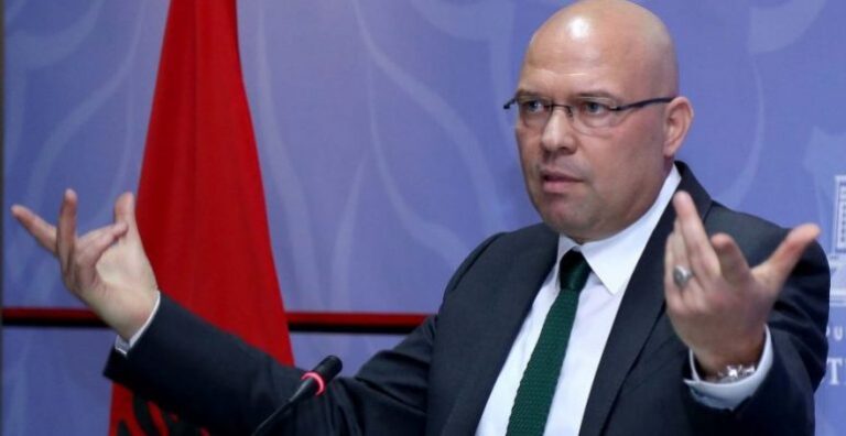 Manjani: KLGJ mund të marrë vetëm një vendim. Të ndërpresë rrogën dhe të lirojë zyrën që ka zënë ish-gjyqtari Dvorani