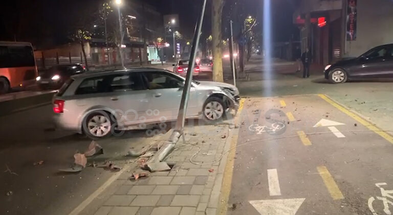 Mjeti merr përpara shtyllën te “Misto Mame”, largohet drejtuesi