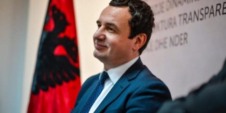 Albin Kurti: Haxhi Hoti të lirohet e Vitin e Ri ta festojë me familjen e tij