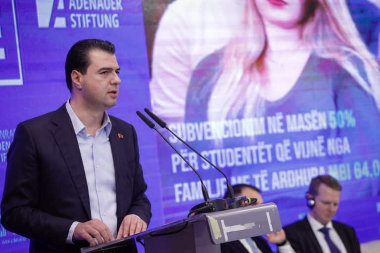 Basha flet për programin e PD: Paga 1200 euro për mjekët, 700 për infermierët