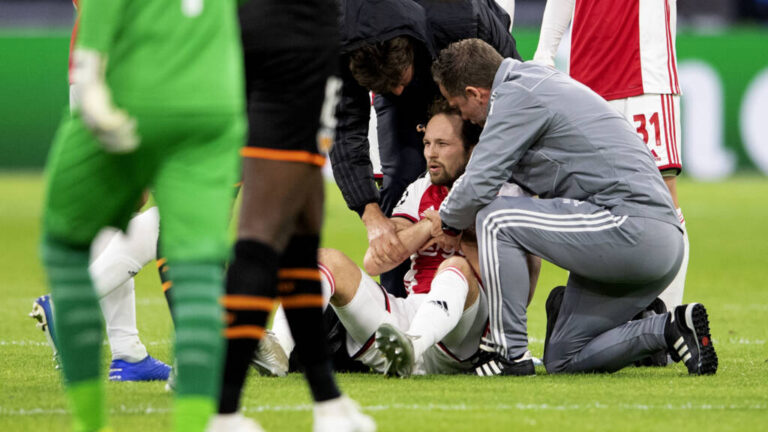 Mbrojtësi i njohur i Ajax dhe Holandës diagnostifikohet me probleme në zemër