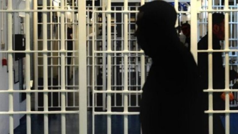 Vret veten në qeli i burgosuri, ngjarja mbahet e fshehtë
