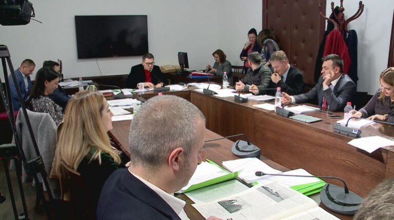 Ndryshon buxheti 2020, qeveria akordon 20 miliardë lekë për rindërtimin pas tërmetit