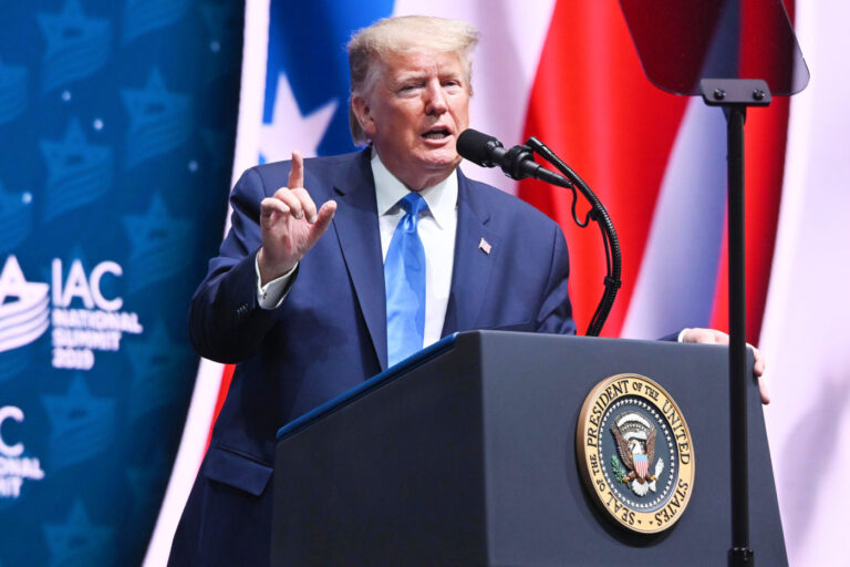 Kalifornia po digjet, Trump shpall gjendjen e katastrofës madhore
