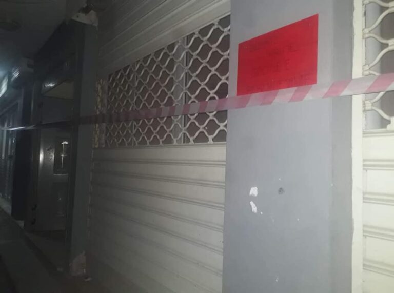 Pallati i pabanueshëm në Krujë, Këlliçi denoncon pazaret: Ndërtuesi po korrupton inxhinierët…