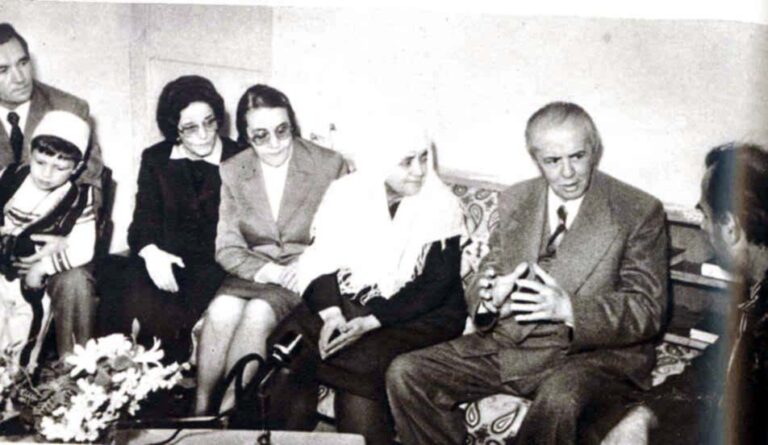 “Të plagosurve u duheshin futur hekura mes kockave”, çfarë tha Enver Hoxha pas tërmetit të 1979 në Shkodër
