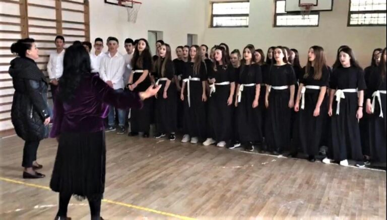 Fëmijët/ Edukim përmes kulturës