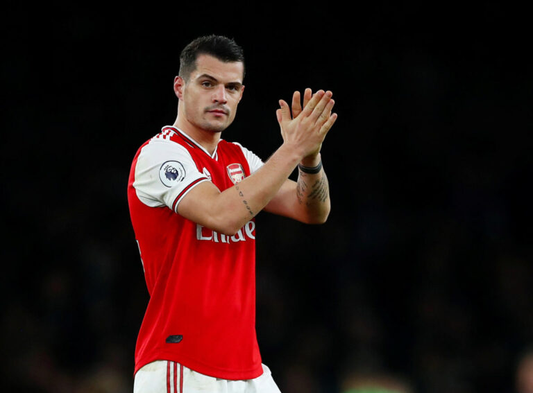Xhaka nuk largohet nga Londra