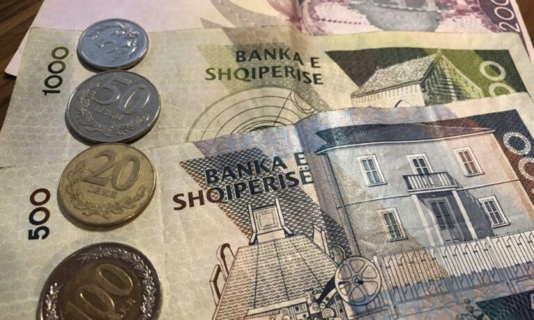 Arritjet, sfidat dhe dështimet e një buxheti në rënie