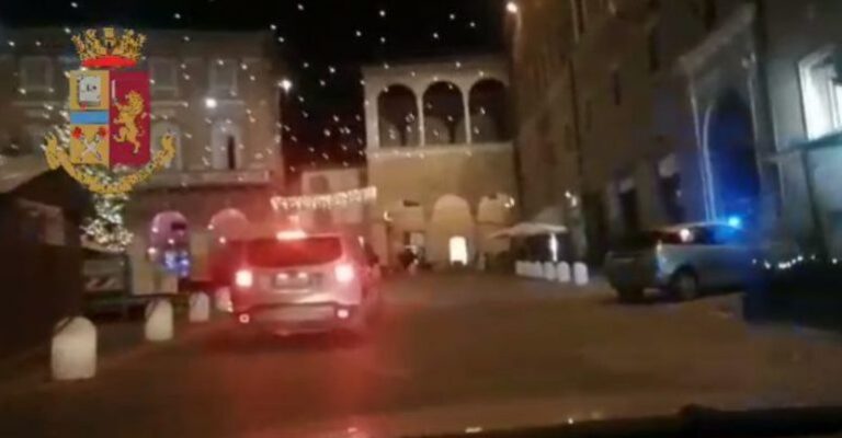 Tregtonin drogë, arrestohet burri dhe gruaja shqiptare në Itali