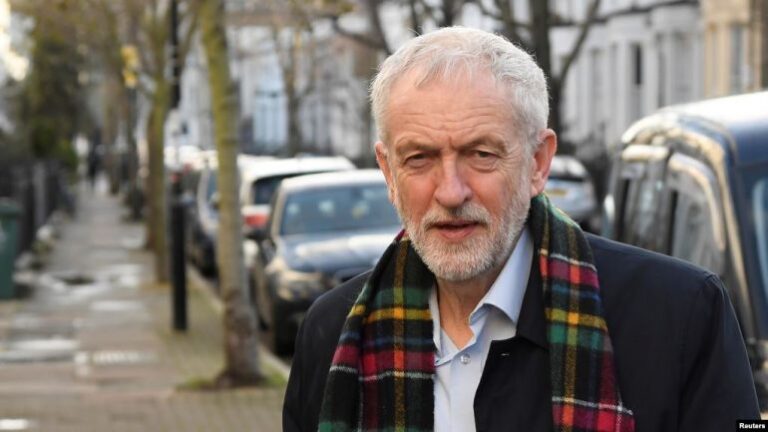 Jeremy Corbyn kërkon falje për humbjen