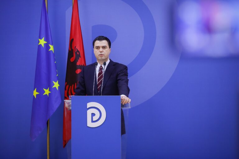 Miratimi i ligjit të “Anti-shpifjes”, Basha: Askush nuk do të na e mbyllë gojën