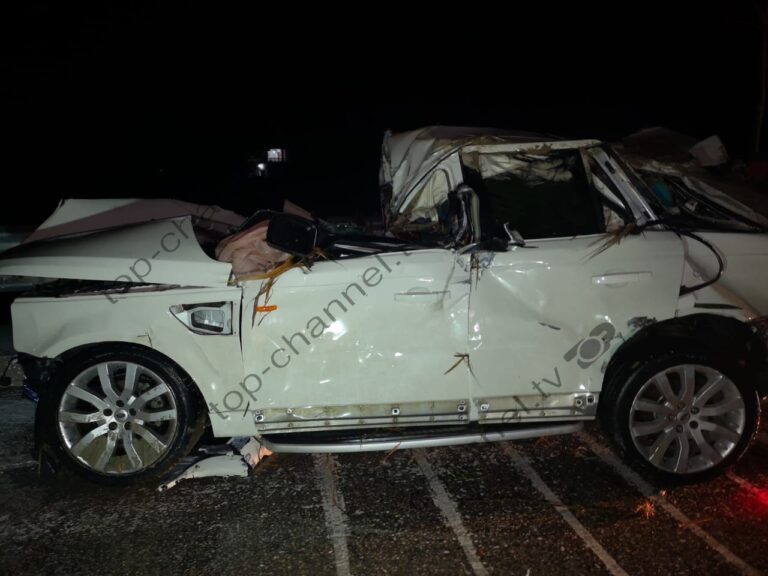 Aksidenti tragjik me dy të vdekur në Elbasan, makina u bë copa, motoçikleta përfundoi poshtë urës