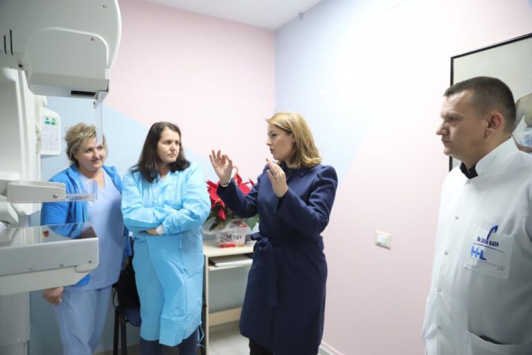Spitali i Lezhës, Manastirliu: Për herë të parë mamografia, jo më vizita në Tiranë