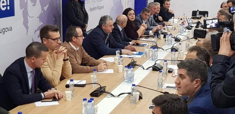Mustafa: Përpjekje që qeveria e re të realizohet sot ose nesër në mëngjes