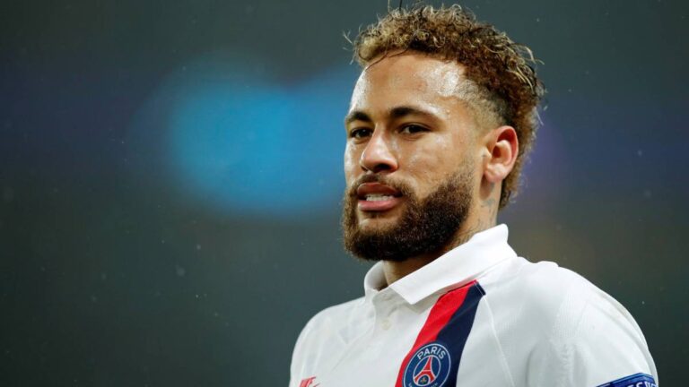 Neymar hedh sërish në gjyq skuadrën e Barcelonës