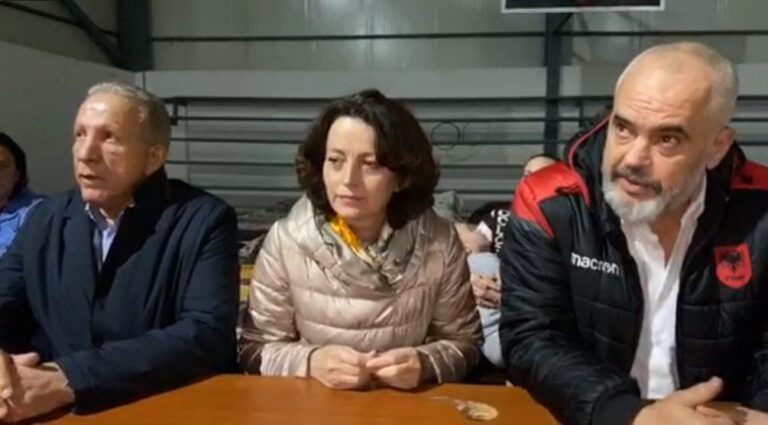 Pasi dhuroi 1 milion euro, Pacolli bën premtimin e madh në Krujë: Do ndërtoj një pallat për 3 muaj!