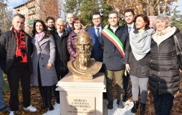 Në Parma të Italisë vendoset busti i Skënderbeut