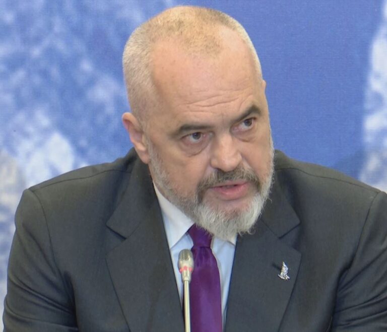 30 mjekët në Itali/Rama për ”La Stampa”: Virusi s’ka nevojë për viza, telefonova..