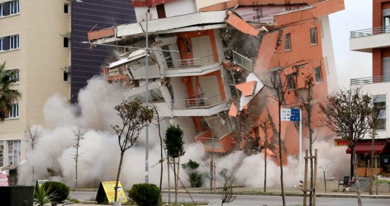 Pas tërmeteve, pezullohen lejet e ndërtimit në Tiranë, Durrës dhe Lezhë