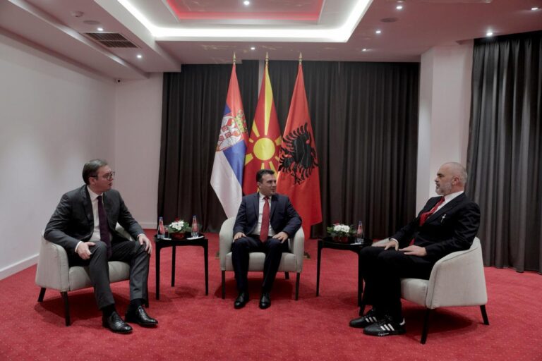Katër parti në Kosovë i kërkojnë Ramës anulimin e samitit për “mini-shengenin”