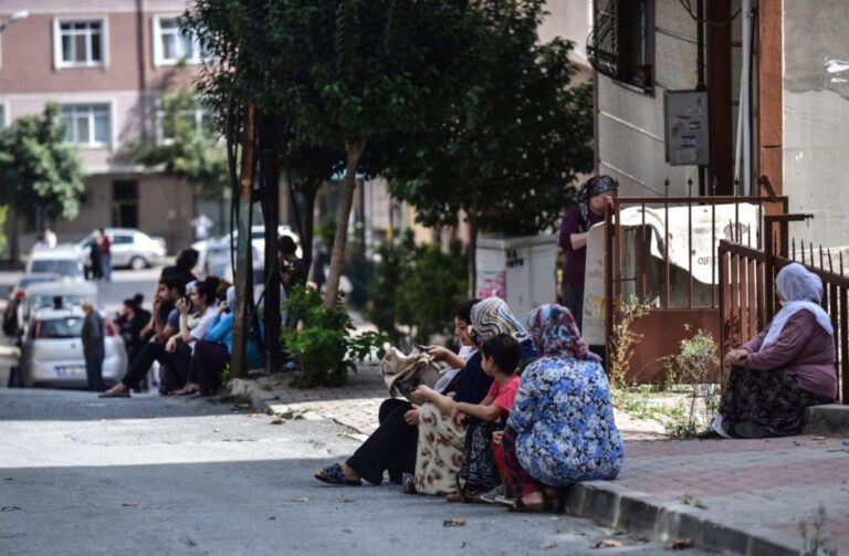 200 lëkundje tërmeti, të plagosur dhe panik tek banorët