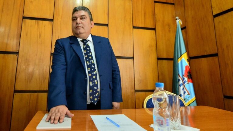 Seanca për Fatos Tushen vijon prej orësh, pritet që trupi gjykues të dalë me një vendim