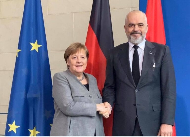 Presidenti Meta: Përshëndes angazhimin e Merkel për integrimin e Shqipërisë