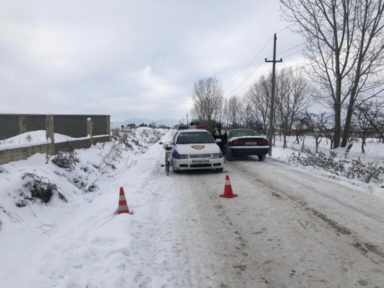 Moti në vend, ARRSH: Vijon shpërndarja e kripës, akset rrugore të lira