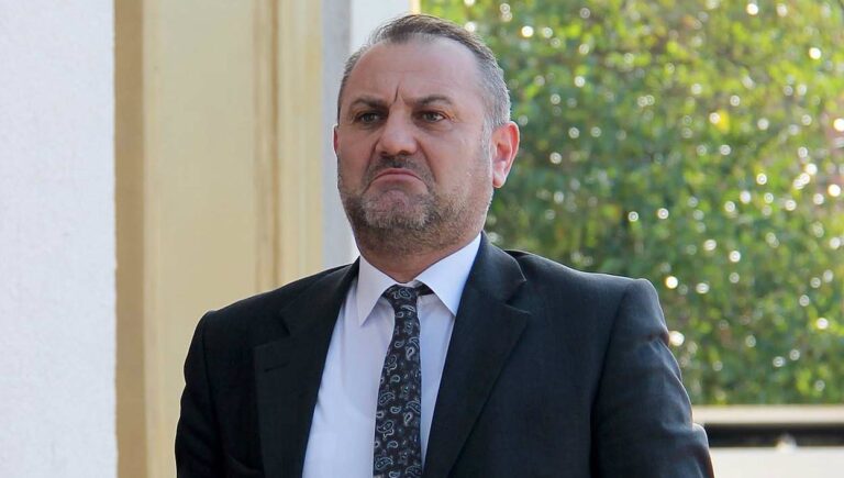 Ish-deputeti socialist Arben Çuko shpallet i pafajshëm