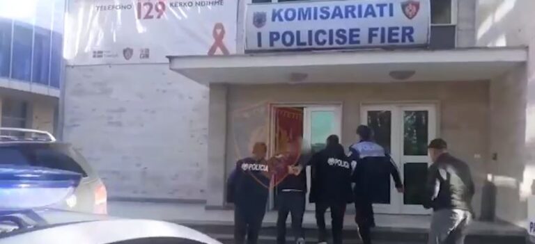 Policia godet një grup të rrezikshëm që kryente vjedhje me vlerë në banesa (VIDEO)