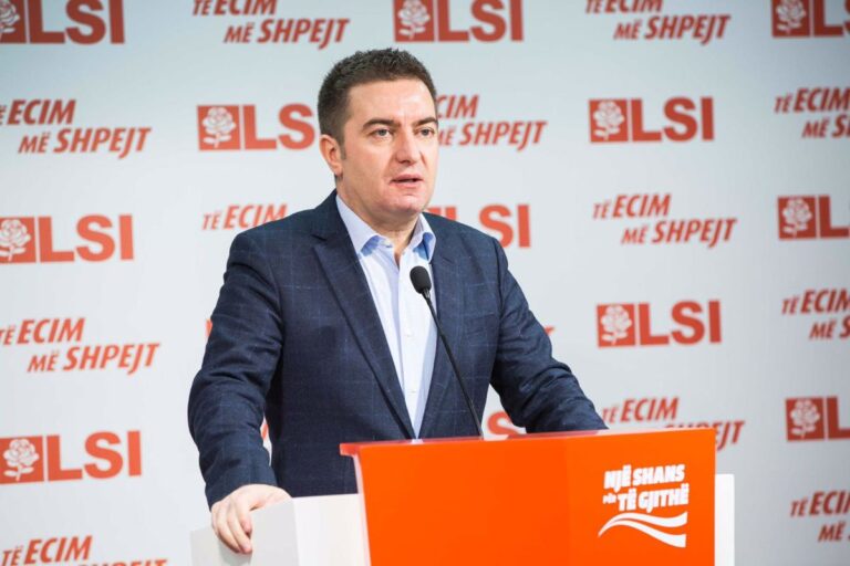 Koronavirusi; fakti, maskat  dhe kryeministri