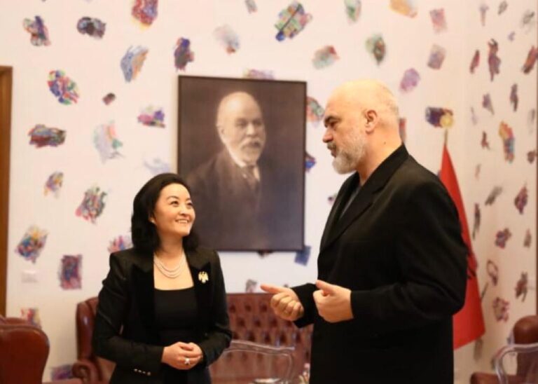 Ambasada zbardh takimin Yuri Kim-Rama: Mbështetje për zhvillimin demokratik dhe reformat