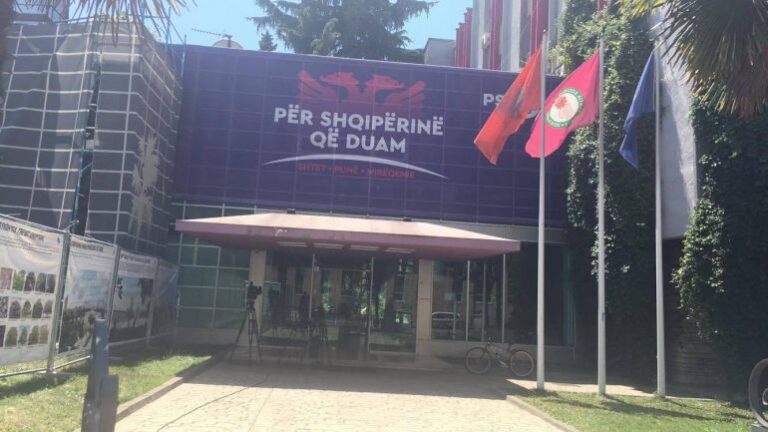 “Nuk e kanë me Bashën! E kanë me Presidentin Trump!”