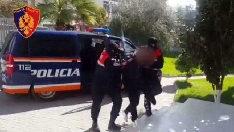 Përdhunoi në mes të rrugës një grua! Detaje shokuese nga dosja e arrestimit të policëve në Durrës