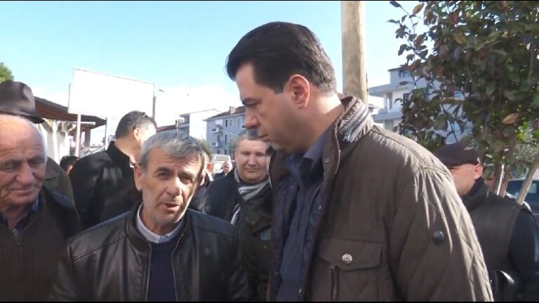 Basha në Shkozet: 2 muaj pas tërmetit, banorët pa bonusin e qirasë