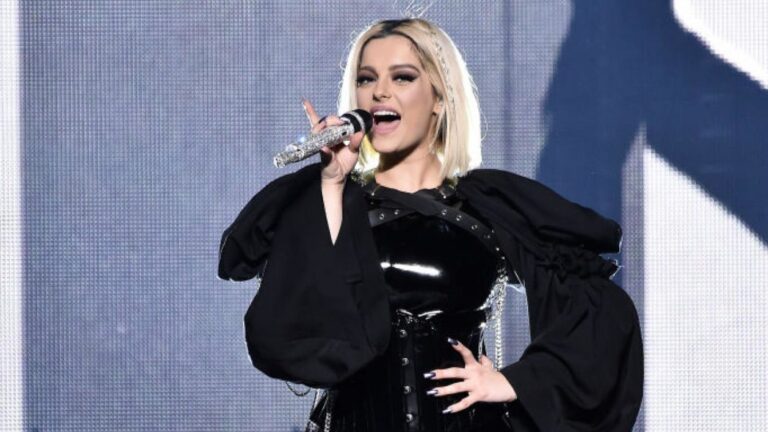 E lodhur nga photoshopi, Bebe Rexha tregon me krenari trupin (VIDEO)